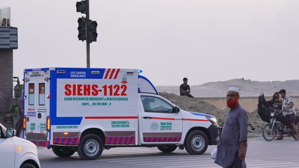 SIEHS ambulance crossing a divided highway to reach a patient on the opposite carriageway